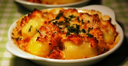 Cartofi umpluţi cu ciuperci