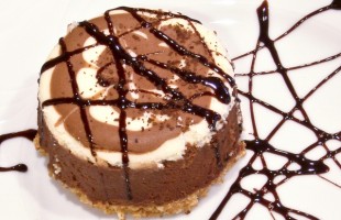 Tort Tiramisu pentru masa de Anul Nou