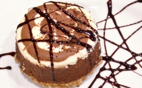 Tort Tiramisu pentru masa de Anul Nou